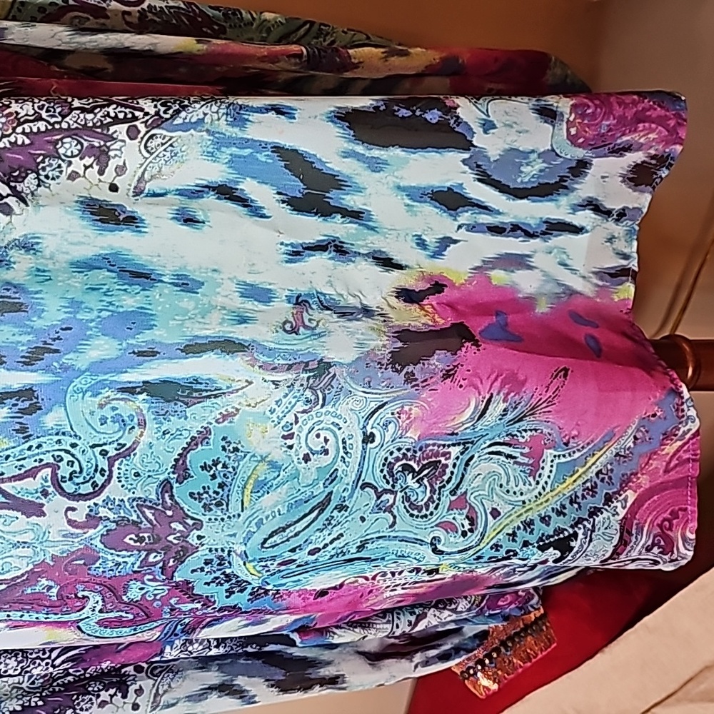 Colorful blouse - Picture 3 of 10